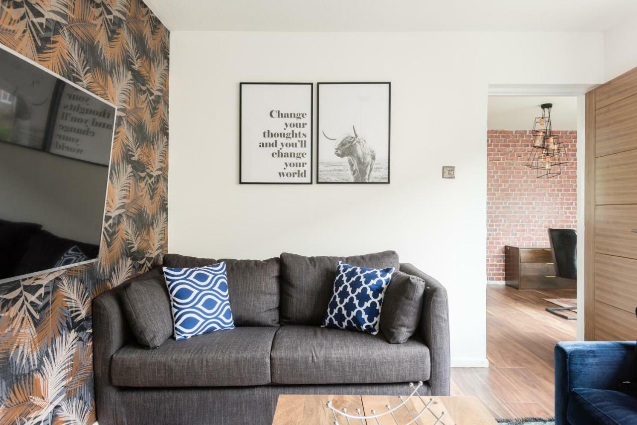 牛津The Century Chalet - Contemporary 2Bdr Townhouse With Parking公寓 外观 照片