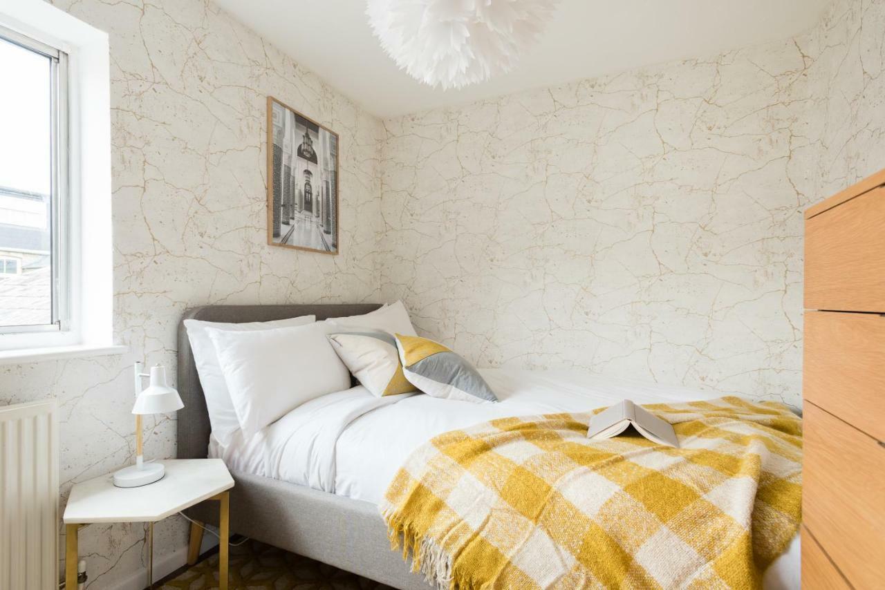 牛津The Century Chalet - Contemporary 2Bdr Townhouse With Parking公寓 外观 照片