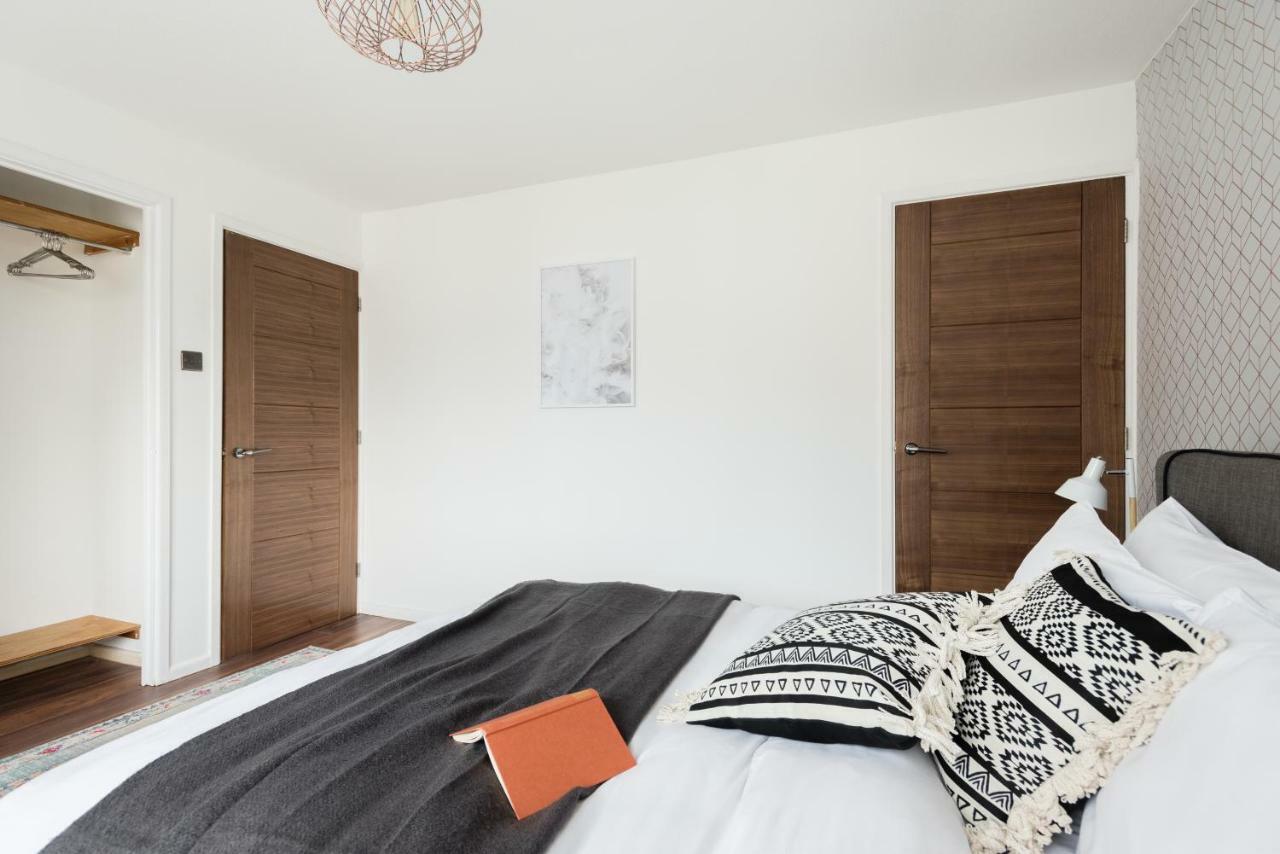 牛津The Century Chalet - Contemporary 2Bdr Townhouse With Parking公寓 外观 照片